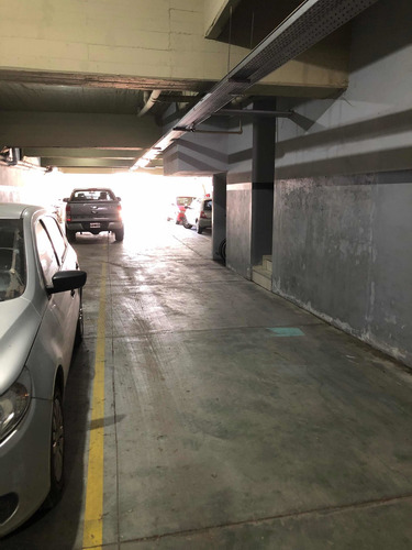 Imagen 10 de 16 de Venta Cochera Fija Villa Urquiza Porton Automatico