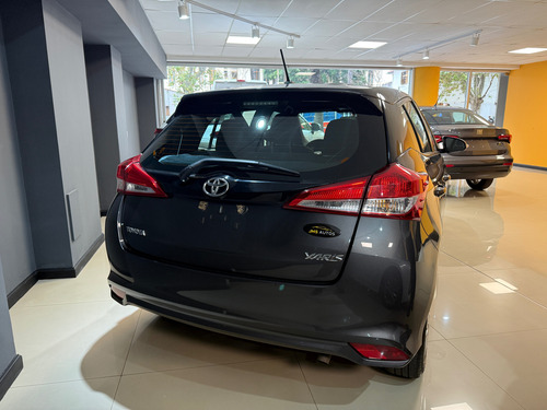 Toyota Yaris 1.5 107cv Xs