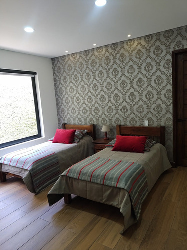 Finca En Unidad Cerrada En Venta En Rionegro (sector San Antonio)