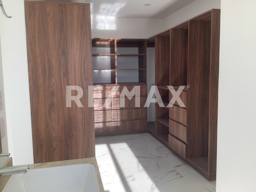 Casa En Venta En Condominio Balvanera
