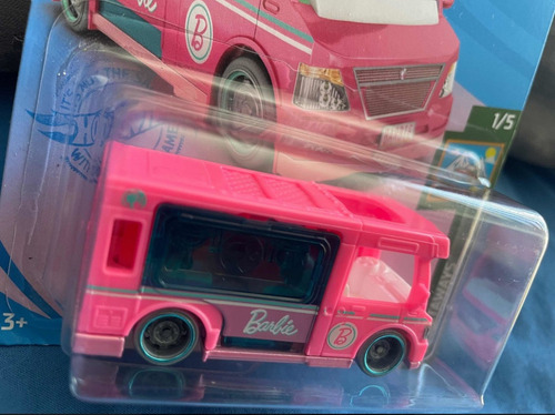 Hot Wheels Barbie, Dream Camper 1/5 Rosa Chicle (Usado)