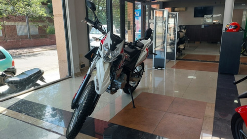 Imagen 2 de 21 de Motomel Xmm 250 0km