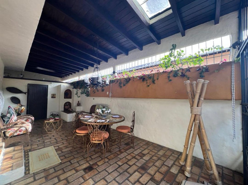 Imagen 19 de 20 de Se Vende Exclusiva Casa En Valle Arriba. Zp
