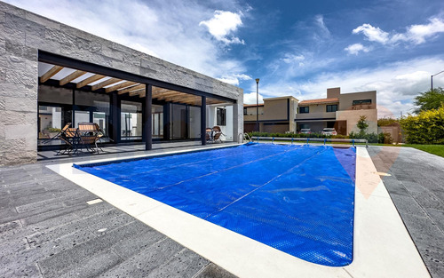 Terreno Plano En Venta En La Vista Residencial En Condominio Lomas De La Vista