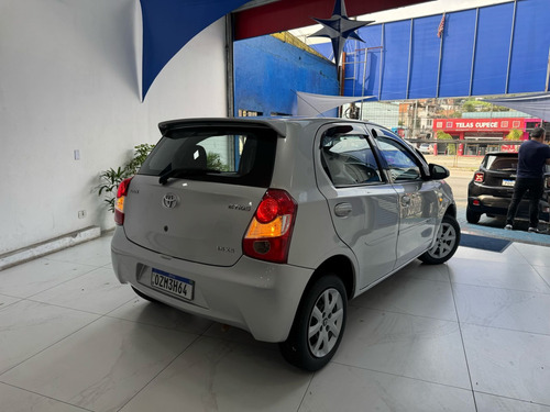 Toyota Etios 1.3 XS 16V FLEX 4P MANUAL