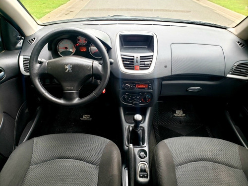 Peugeot 207 2013 1.4 Allure Hdi 70cv