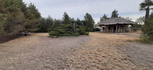 Venta Hermosa Finca Con Pileta Y Quincho!