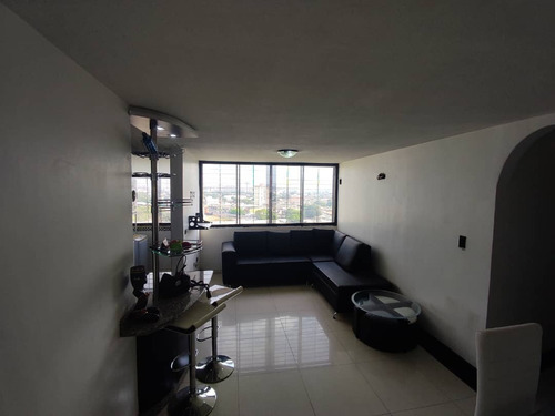 Imagen 7 de 19 de Apartamento En Venta En Urb Bosque Alto, Remodelado 04121994409