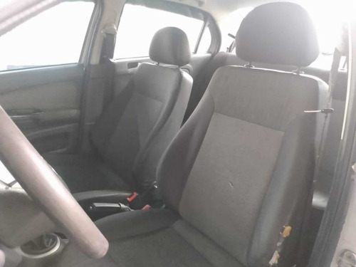 Imagem 5 de 8 de Volkswagen Voyage 2013 1.6 Vht Total Flex 4p