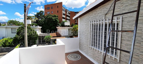 Espectacular Casa Remodelada En Venta En Los Chorros - Mls #25-16550 - Jca