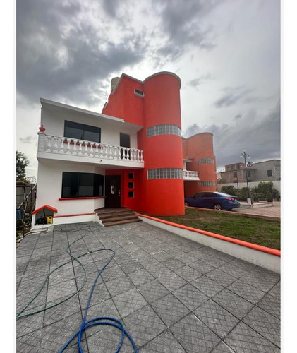 Venta De Hermosa Casa En Fraccionamiento Tepetlaoxtoc De Hidalgo