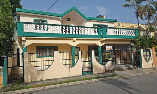 Casa En Vista Bella Villa Mella, Santo Domingo Norte