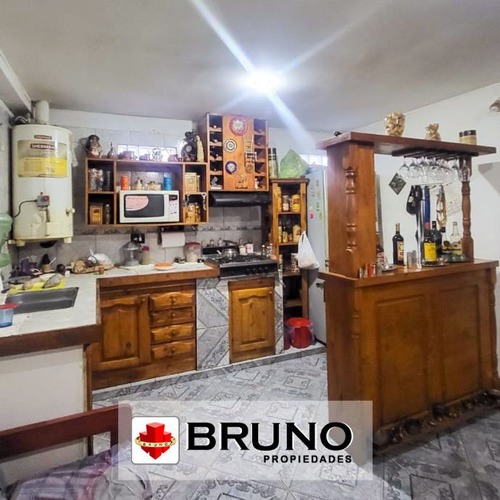 Local Con Vivienda En Venta En Ituzaingo Norte