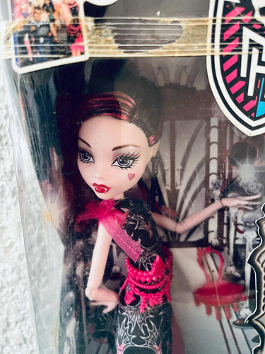 Monster High Draculaura Sustos , Cámara, Acción. 2013 (Usado)