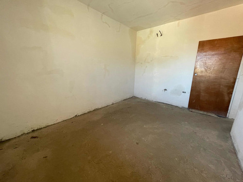 Imagen 14 de 18 de Town House En Venta En Nueva Barcelona El Cr Katuarito E