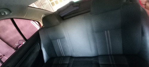 Volkswagen Jetta 2.0 L4 Mt