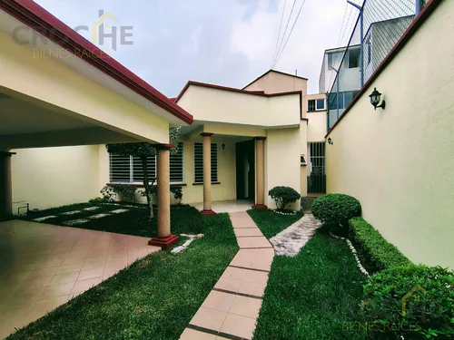 Casa En Venta En Jardines De Las Animas