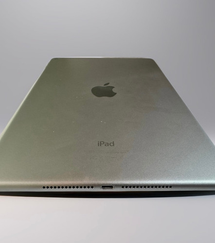 iPad Air 2nd Generación A1566 9.7 64gb Space Gray (Usado)