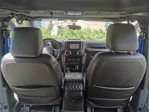 Imagen 14 de 15 de Jeep Wrangler 2017 3.7 Unlimited Sport 3.6 4x4 At