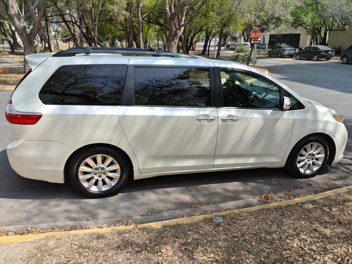 Toyota Sienna 3.5 Limited At