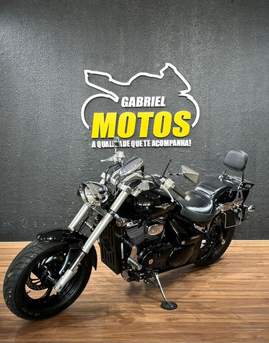 Suzuki Boulevard M 800