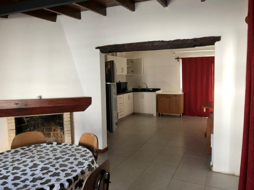 Chacra De 6 Suites, Piscina, Parrillero Y Hermosas Vistas !!