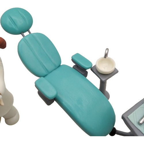 Odontóloga Y Unidad Odontológica De Porcelana Fría.