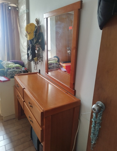 Juego De Cuarto Matrimonial Completo, Madera Caoba, Usado (Usado)