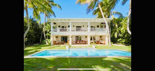 Venta De Villa En Punta Cana Resort, Frente Al Campo De Golf