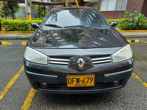 Imagen 3 de 13 de Renault Megane 2 2.0 Odeon