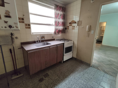 Imagen 8 de 14 de Departamento De 2 Ambientes , Muy Buen Estado .