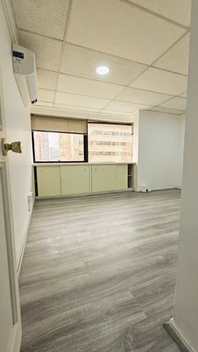 Encomenderos / Av. Vitacura/ Ebro/ Zurich/ 2 Estac/ Bodega