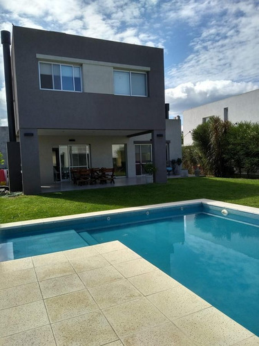 Imagen 1 de 22 de Casa - Los Lagos