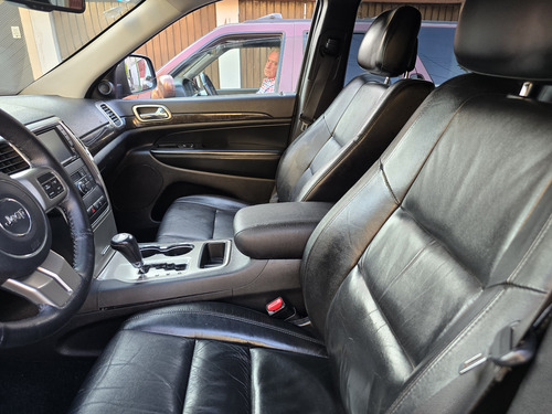 Jeep Grand Cherokee Laredo V6 Lujo 4x2 At