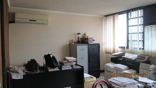 Local Comercial En Venta Centro Maracay 21-11418 Ajc