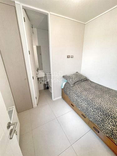Casa En Venta De 4 Dorm. En Colina