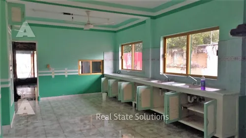 Casa En Venta, Estilo Chino Original, 5 Recámaras, Piscina, Cancha Basquet, Valladolid, Yucatán