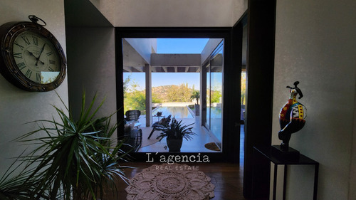 Valle Escondido - Increíble Diseño - Arq. G. Mardones