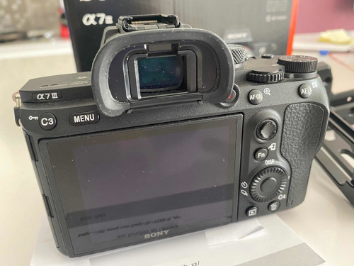 Imagen 3 de 6 de Sony A7iii - 850 Disparos + Cage Small Rig - Como Nueva