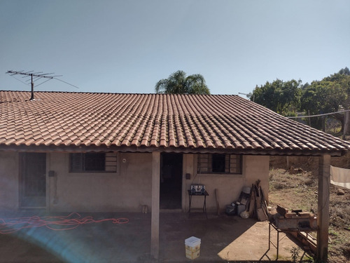 Casa Com 3 Cômodos E 1 Banheiro