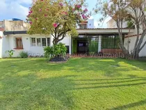 Comprar Acogedora Casa Ubicada En Trigal Norte, En Calle Cerrada Con Vigilancia, Para Quienes Deseen Comodidad, Seguridad Y Tranquilidad En Su Hogar, Además De Las 4 Habitaciones 