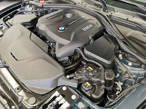 BMW Serie 3 2.0 320ia Sport Line At