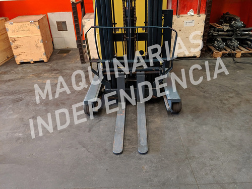 Apilador Reach Komatsu 1250 Kg 5 Mts
