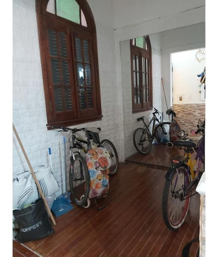 Casa De 3 Dormitorios Crespo Al 600 Excelente