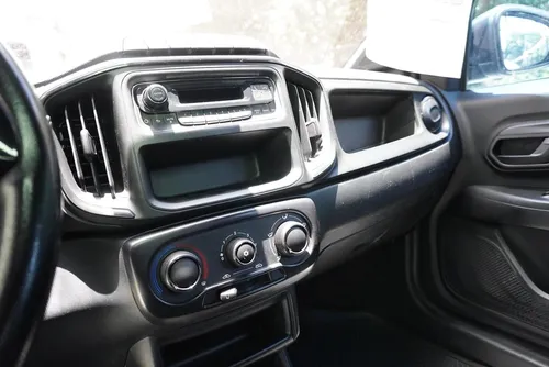 Ram 700 Slt Crew Cab Mt 1400cc 4x2