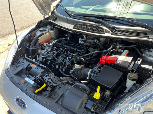 Ford Fiesta Kinetic 1.6 Sedan Se Plus 120cv