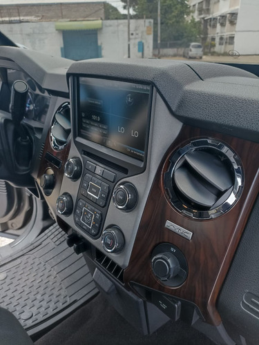 Imagen 12 de 15 de Ford F-250 Doble Cabina