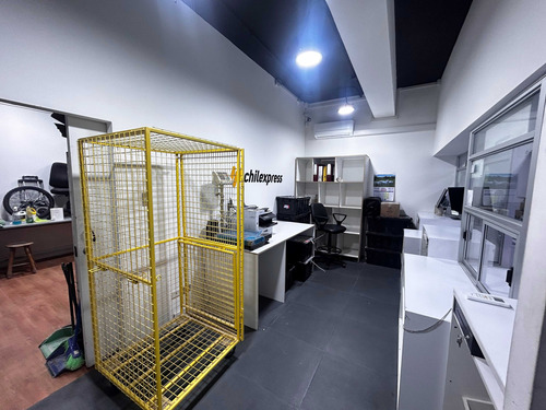 Amplio Local Esquina Av Las Condes 150m2 (92170)