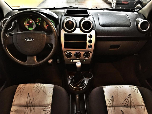 Ford Fiesta Trail 1.0 Completo 2009