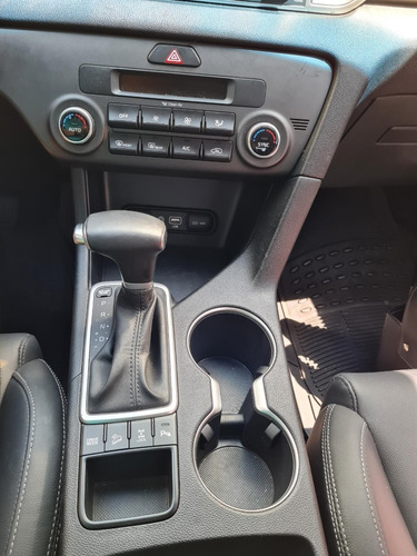 Imagen 8 de 12 de Kia Sportage 2.0 Autom